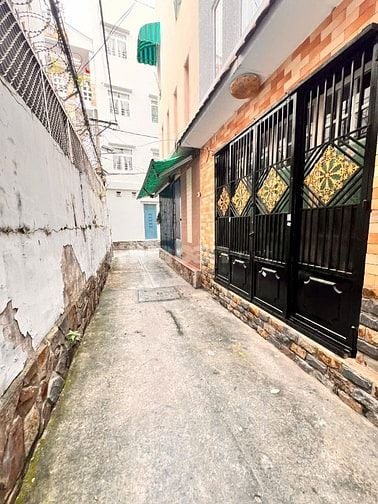 Nhà bán Phú nhuận đường trần hữu trang đoạn Hồ biểu chánh 8 Đồng 
