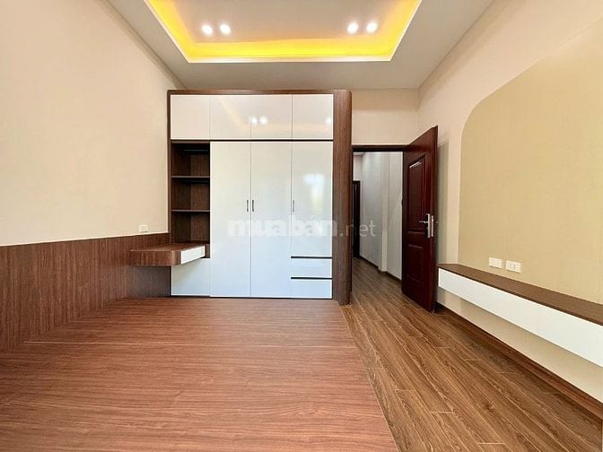 Bán nhà Khương Đình, Hà Nội, S: 45m2, xây 4,5 tầng, 10,5 tỷ