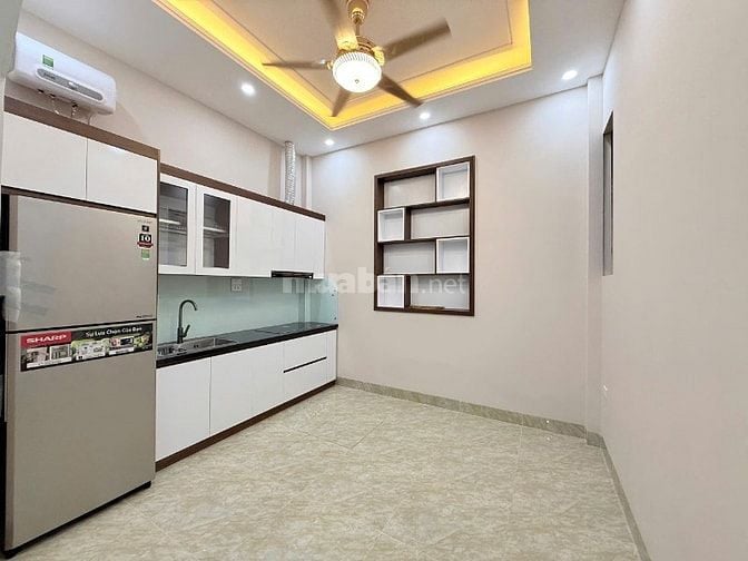 Bán nhà Khương Đình, Hà Nội, S: 45m2, xây 4,5 tầng, 10,5 tỷ