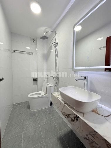 Bán nhà Khương Đình, Hà Nội, S: 45m2, xây 4,5 tầng, 10,5 tỷ