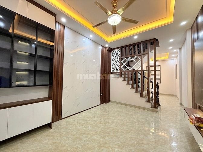 Bán nhà Khương Đình, Hà Nội, S: 45m2, xây 4,5 tầng, 10,5 tỷ