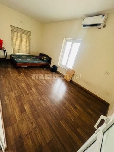 Cho thuê căn hộ gia đình có thể vào ở luôn