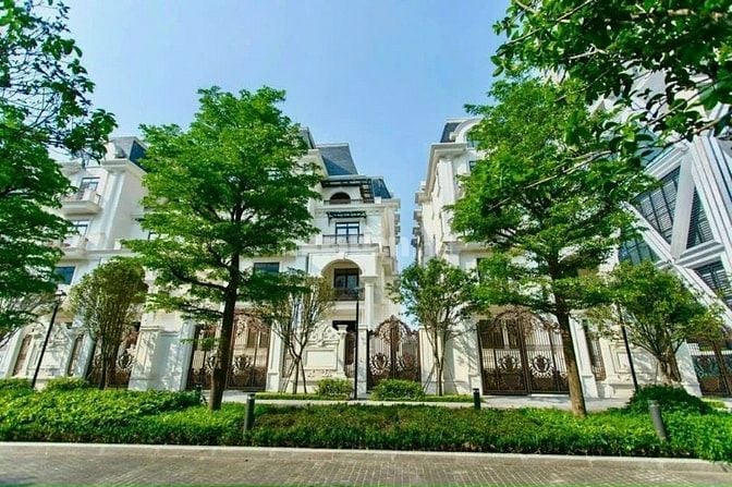 Chính chủ  bán BT đơn lập KĐT mới La Khê góc đầu hồi 182m2 mặt tiền 25