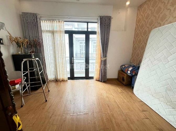 Nhà rộng thông thoáng có thu nhập hàng tháng đường Đặng Văn Bi,Thủ Đức