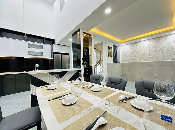 CHÍNH CHỦ BÁN NHÀ HẺM 32 PHẠM VĂN CHIÊU NGANG 6,5M XÂY MỚI 3LẦU