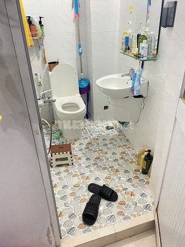 Nha ban duong Calmette Quan 1 dien tich 47,2 m2 mot tret 2 lau 4 pn 