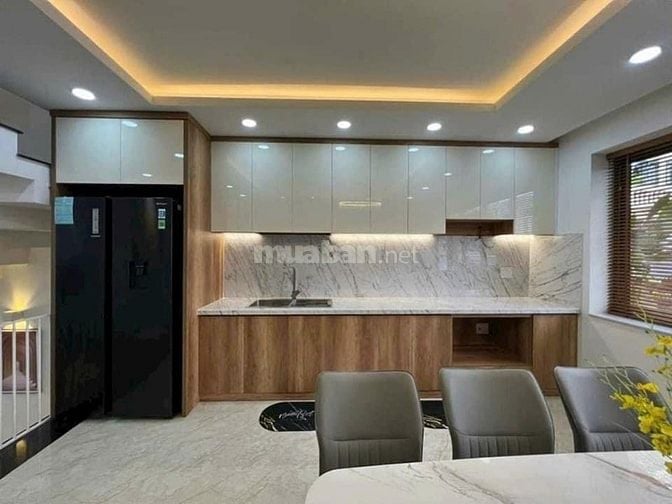 Bán gấp nhà ở đường Tam Đảo, phường 15, quận 10, giá 2 tỷ 900 triệu 