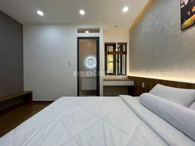 Bán gấp nhà ở đường Tam Đảo, phường 15, quận 10, giá 2 tỷ 900 triệu 