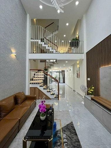 Bán gấp nhà ở đường Tam Đảo, phường 15, quận 10, giá 2 tỷ 900 triệu 