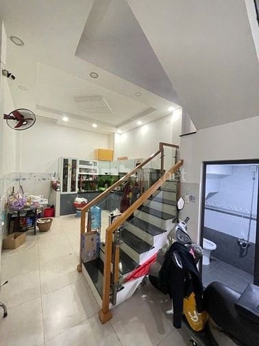 NHÀ GẦN BIG C TRƯỜNG CHINH 4,5 X 15(68) 5 TẦNG CHỈ 6 TỶ XÍU (RẺ NHẤT)