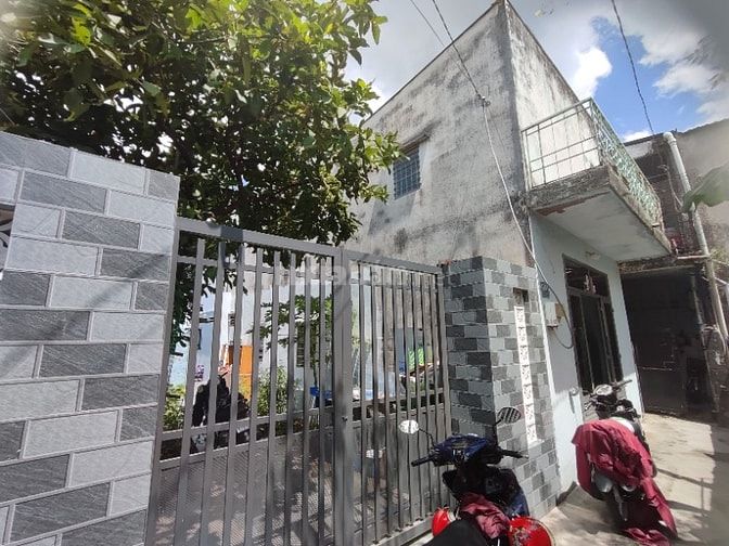 Bán nhà hẽm ba gác bên hông kdl suối tiên quận 9