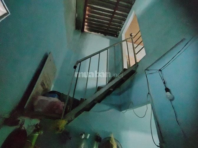 Bán nhà hẽm ba gác bên hông kdl suối tiên quận 9