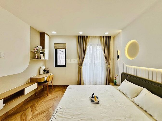 Cần tiền bán gấp Nhà 3 lầu đẹp Cao Cấp Thống Nhất, P10, Q.Gò Vấp.