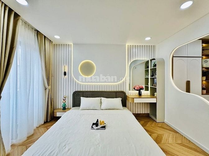 Cần tiền bán gấp Nhà 3 lầu đẹp Cao Cấp Thống Nhất, P10, Q.Gò Vấp.
