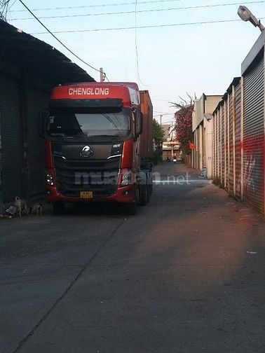 Cho thuê kho xưởng 95m2 Quốc Lộ 1A giá 5.5.Triệu. Ưu tiên thuê làm kho
