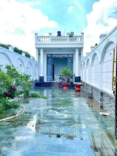 Bán gấp căn nhà cấp 4 có sân thượng, 189m2, Trảng Bàng, SHR, Giá 850TR