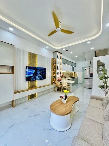 Cần tiền bán gấp Nhà 3 lầu đẹp Cao Cấp Thống Nhất, P10, Q.Gò Vấp.
