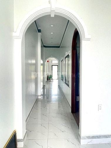 Bán gấp căn nhà cấp 4 có sân thượng, 189m2, Trảng Bàng, SHR, Giá 850TR