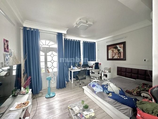 Huỳnh Văn Bánh, Phú Nhuận - 5 Tầng -43m2- Hẻm Trước nhà 4,5m- chỉ hơn 