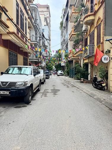 Bán nhà Phân Lô ngõ 172 Lạc Long Quân