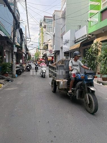 8Đ HƠN MẶT TIỀN NỘI BỘ ĐƯỜNG NHỰA 8M KINH DOANH NGAY UỶ BAN Q11