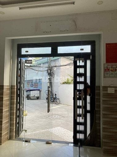 Tiện mở van phòng làm nail kinh doanh online