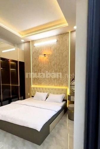 Nhà 4 tầng 4PN có wc riêng đường Bành Văn Trân. Gần chợ Hoà Hưng