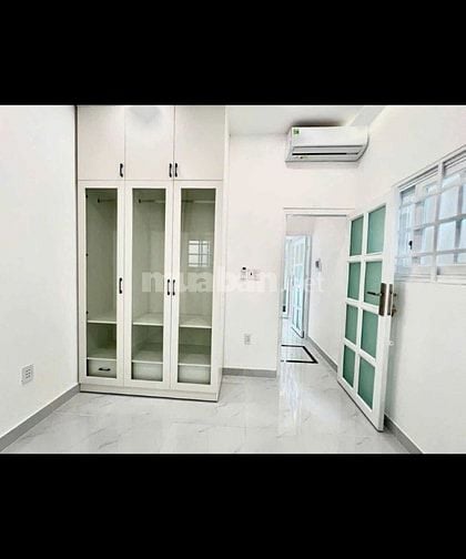 Bán nhà Cô Giang Q1 chỉ 3,2 tỷ 2 tầng mới đẹp gần mặt tiền.