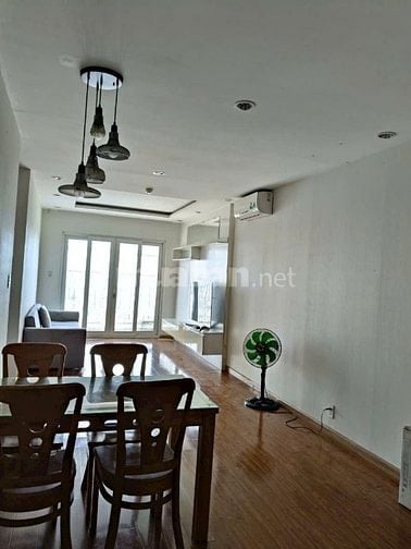 Căn 55m2, mới sơn sửa, ngay mặt tiền Phạm Văn Chiêu!