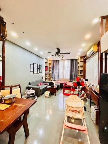 Metro Bình Phú - Bệnh viện Quận 6 - 4 tầng - 4m x 16m - 4PN