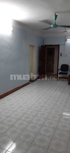 Bán căn hộ chung cư tầng 2 nhà H2 khu tập thể Nguyễn Công Trứ 