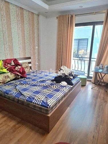 Mời thuê Nha 7 tầng thang máy số 8 ngõ 29 khương hạ 46m mt 5m 25 tr/1t