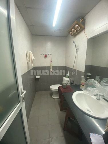 Chính chủ cho thuê căn góc tầng 2 CT18 khu ĐTM Việt Hưng. DT 120 m2