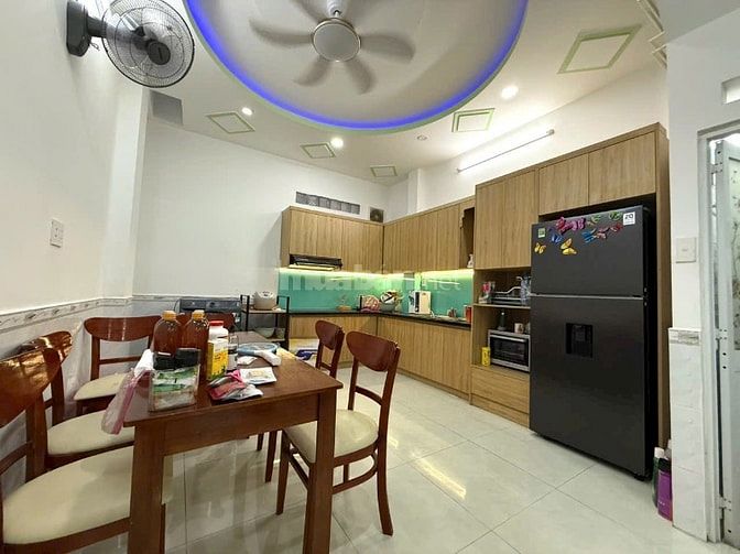 Nhà đẹp DT:4,2x14m Cao cấp hẻm Nguyễn Duy Cung, P12, Q.Gò Vấp.