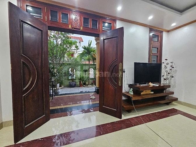 Nhà Biệt Thự 3 Tầng  siêu đẹp Hàng Hiếm 
