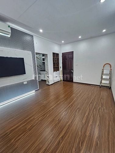 CĂN HỘ HIẾM CÓ- MẶT PHỐ LÁNG HẠ - VĂN MINH - 2 NGỦ ĐỦ CÔNG NĂNG 