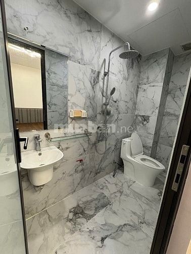 Cho thuê nhà số 25C ngõ 67 Nguyễn Văn Cừ