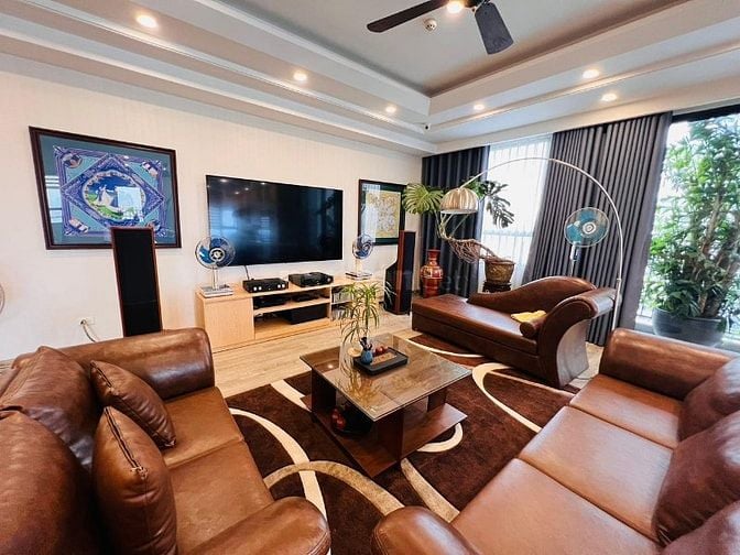 Udic-Westlake bán  căn hộ 150m2, góc 4PN view Hồ Tây giá 11,9 tỷ 