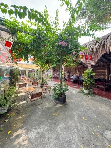 Sang Nhượng Tổ Hợp Quán Cafe - Bi A - Khu Vui Chơi Trẻ Em tại Định Côg