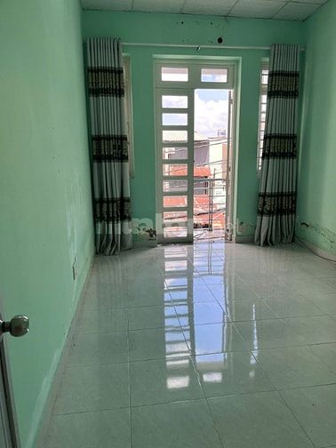  5,48 tỷ Nhà p6q8 hẻm xe hơi đậu cửa 3,3 x 16 ( 1 lầu 2pn ) SHR