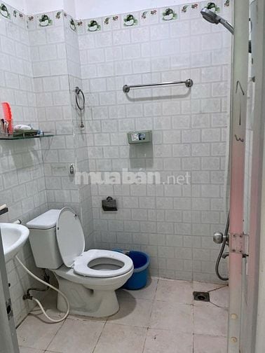 5,48 tỷ Nhà p6q8 hẻm xe hơi đậu cửa 3,3 x 16 ( 1 lầu 2pn ) SHR