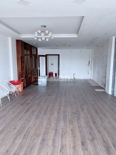 Mình cho thuê nhà mới xây,thang máy tại: Hoàng Hoa Thám