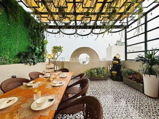 BÁN BIỆT THỰ 5X20M - THANG MÁY - PHÒNG KARAOKE - SÂN THƯỢNG BBQ
