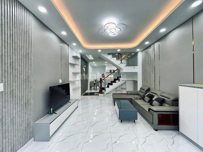 Cô Vân Đi nước ngoài cần bán gấp căn nhà Yên Thế P2 Tân Bình 2Tỷ500TRD