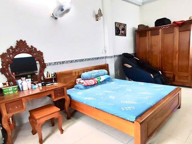bán nhà 120m2 hẻm xe tải rẻ nhất khu vực 4 tầng gần chợ tân trụ