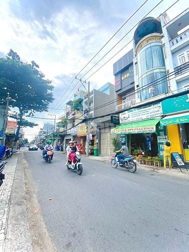 Bán nhà mặt tiền đường số 8 phường 11 quân gò vấp 