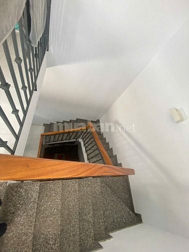Nhà đúc 4 tấm đường 8m thông Đông Hưng Thuận, Quận 12, 4x19m, 6 tỷ 500