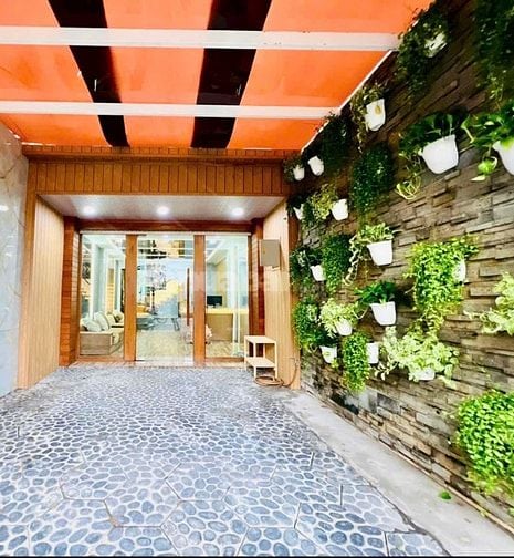 Bán nhà mặt tiền đường số 8 phường 11 quân gò vấp 