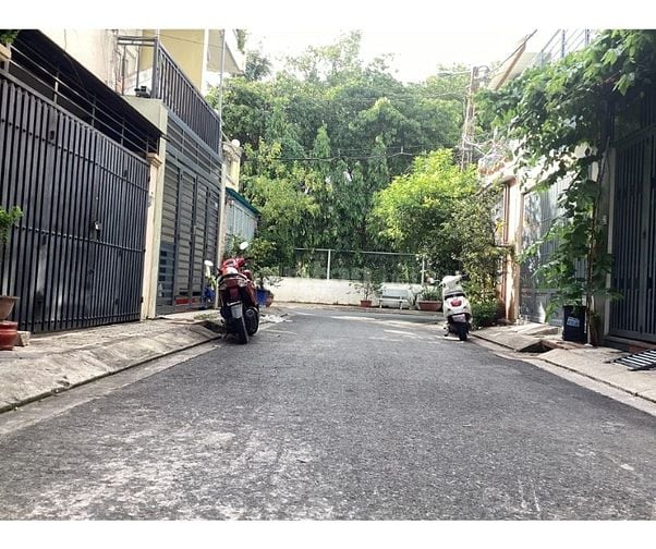 BÁN NHÀ 5 TẦNG, HẺM XE HƠI, NGAY CÔNG VIÊN TÂN PHONG - QUẬN 7, 5.2x14.