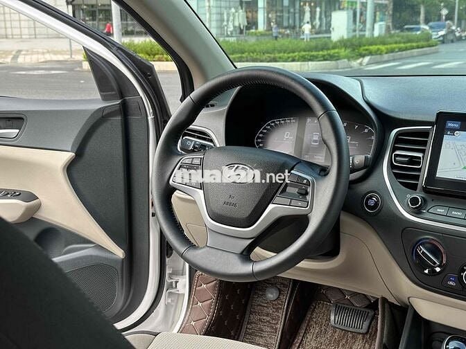 Hyundai Accent 2024 1.4 AT - 10000 km